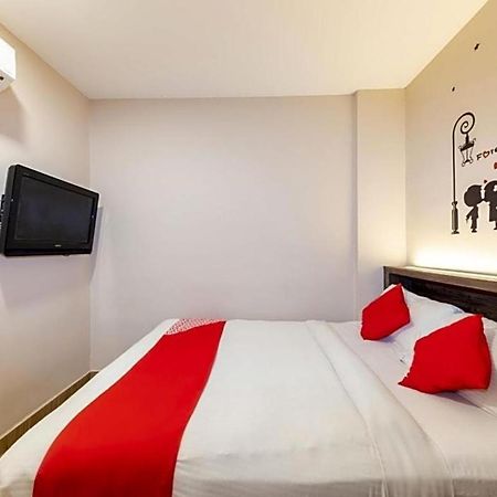 Sunlight Hotel Kulai Exterior photo