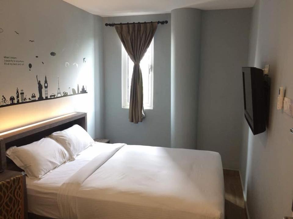 Sunlight Hotel Kulai Exterior photo